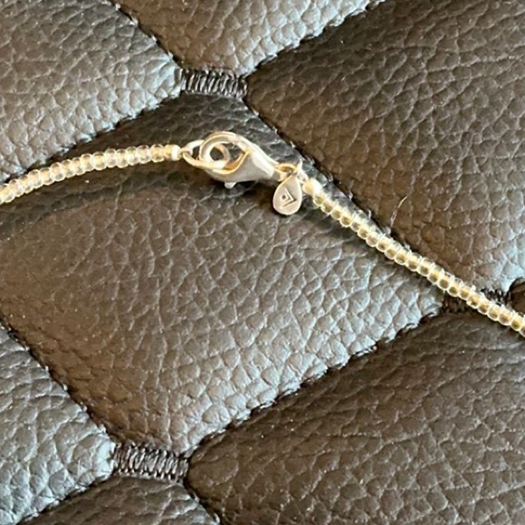 Silpada Silver Necklace Timeless Elegance - Picture 3 of 7